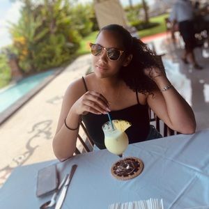 Meet your Posher, Lexi